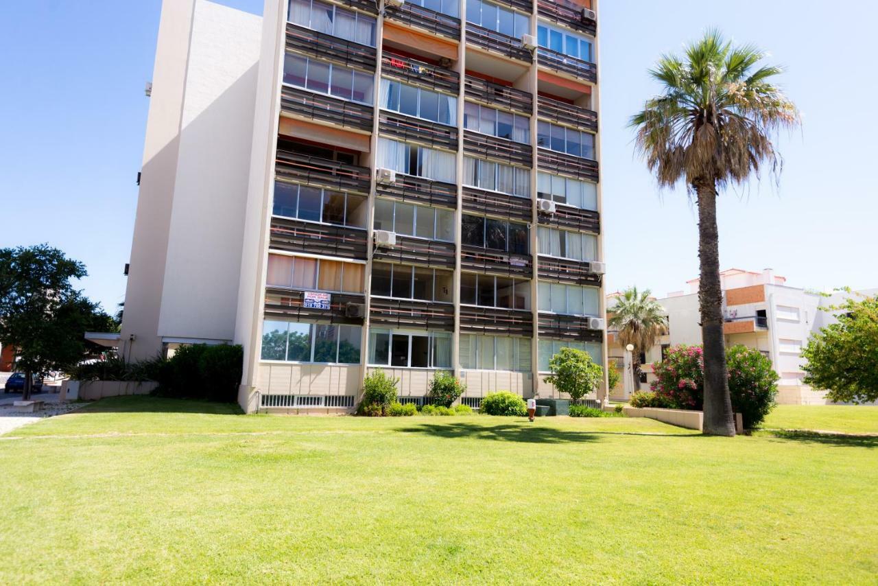 Apartments Near Marina De Vilamoura Quarteira Dış mekan fotoğraf